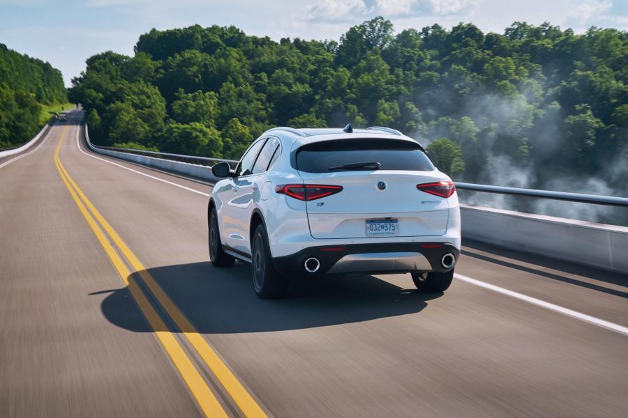  Alfa Romeo Stelvio Ti (949) 2017 года  (NA) (фото 7 из 34)